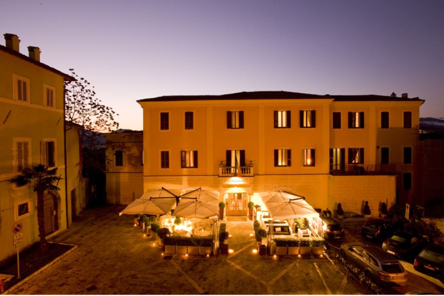 Offerte di Capodanno Hotel Spoleto 3 stelle centrale
